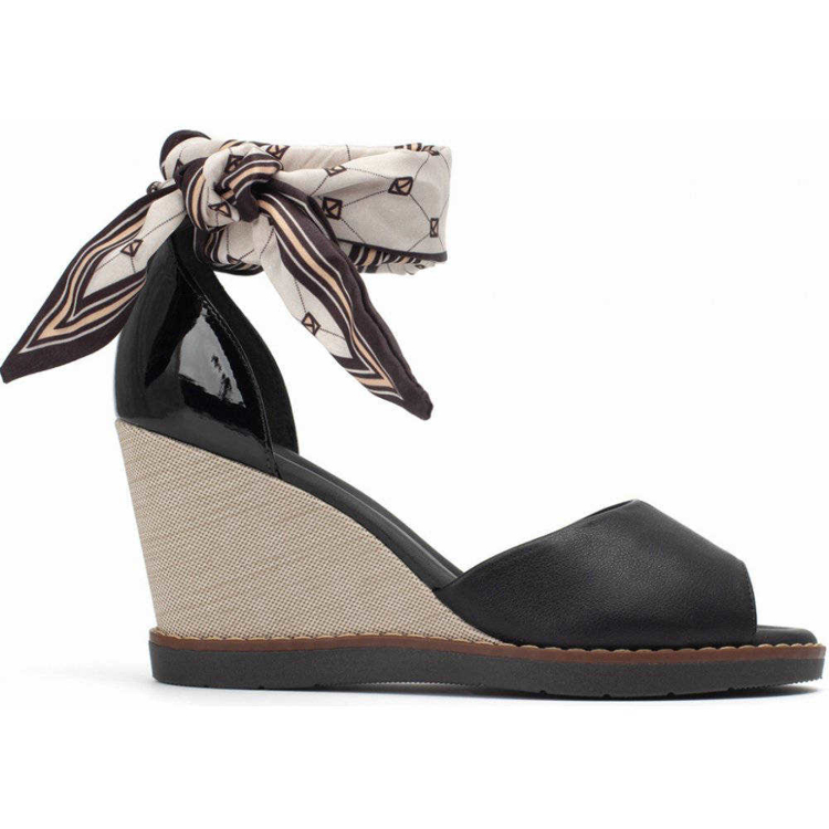 Obrázek z Piccadilly 428013-7 Dámské sandály na klínku černá / béžová 