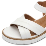 Obrázek z Tamaris 1-28202-42-117 Dámské sandály na klínku bílé 