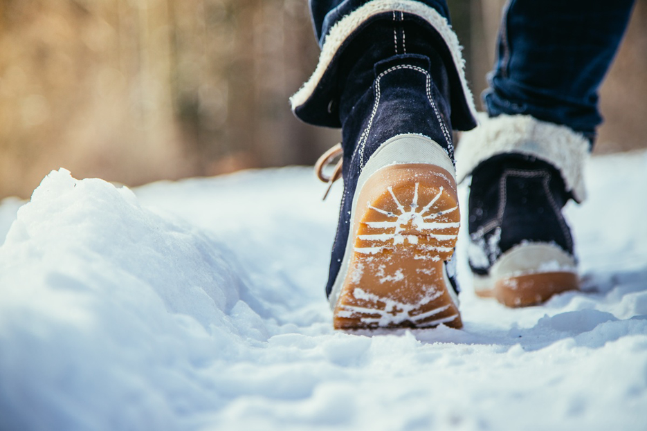 Trendy dámské zimní obuvi pro rok 2025