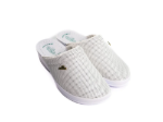 Obrázek z Dámské zdravotní pantofle na klínku v bílé barvě 